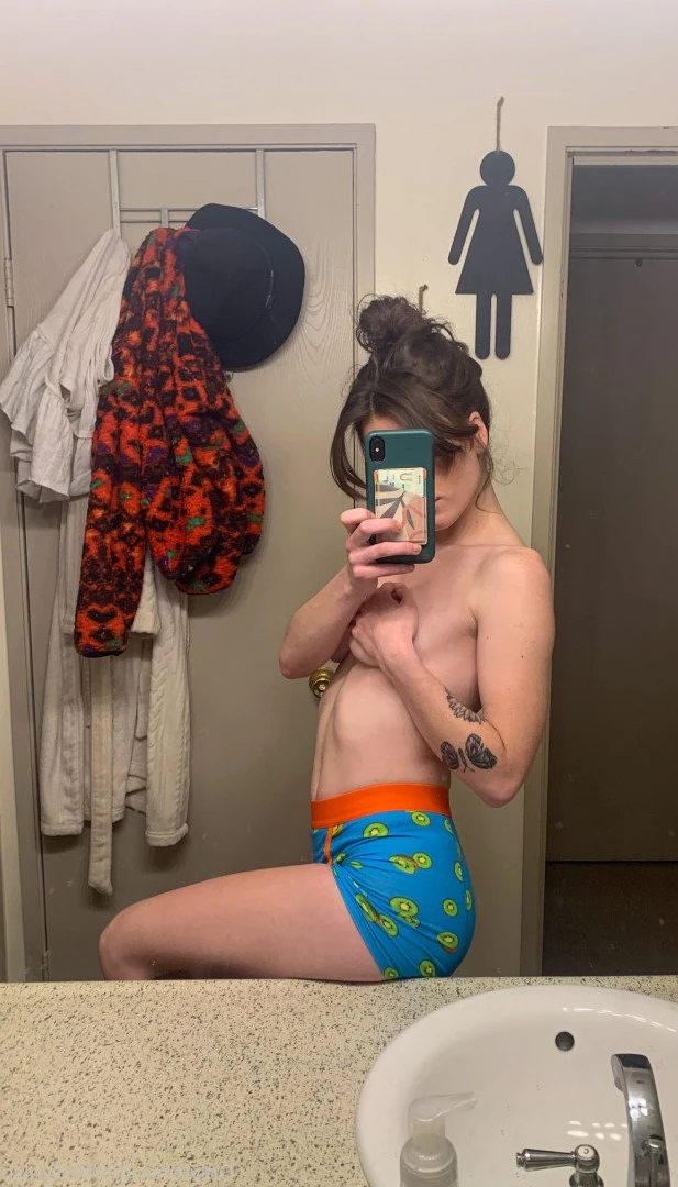 K L Y N L Y N 🦋 🦋 🦋 [ k_lynlyn ] Onlyfans leaked photo 2053861 on Hotleaks.tv