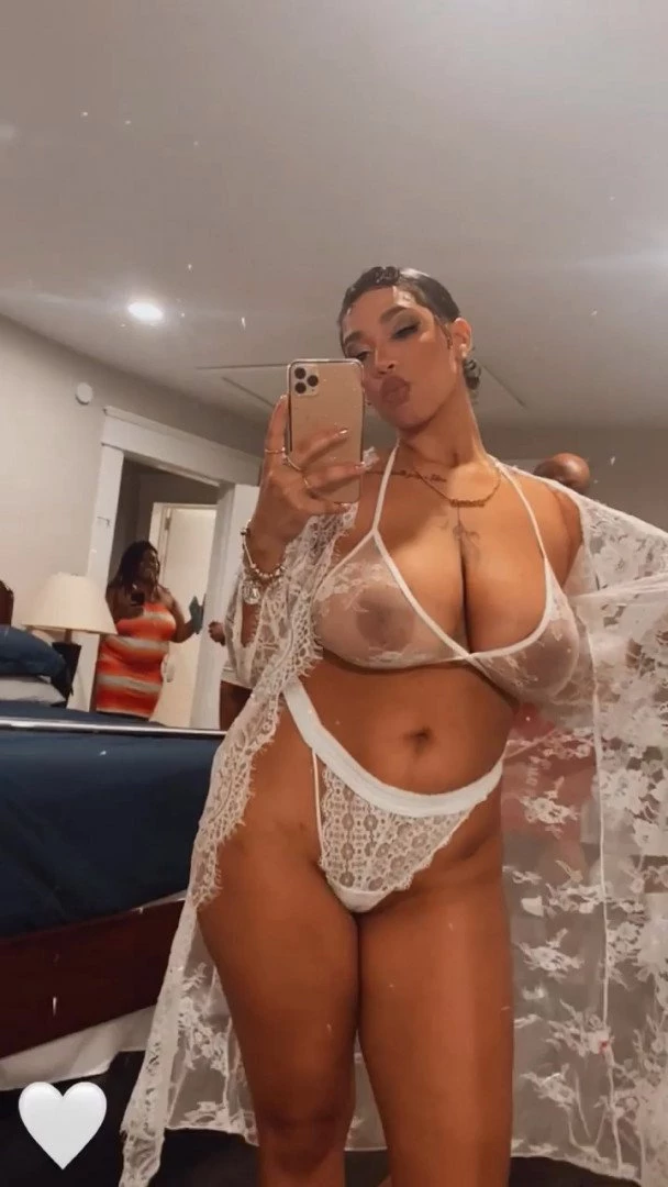 MizzOktober [ mizzoktoberxxx ] Onlyfans leaked photo 2042172 on Hotleaks.tv