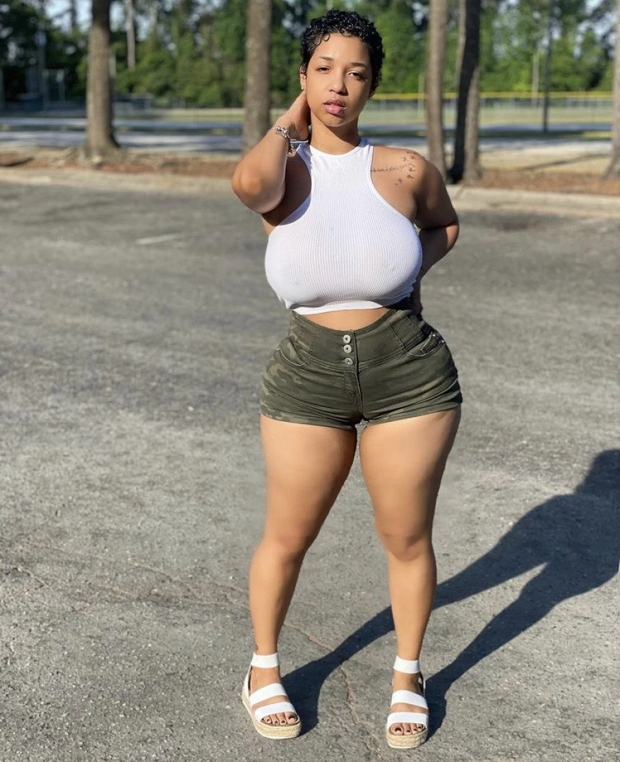 MizzOktober [ mizzoktoberxxx ] Onlyfans leaked photo 2042196 on Hotleaks.tv