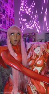 2033989