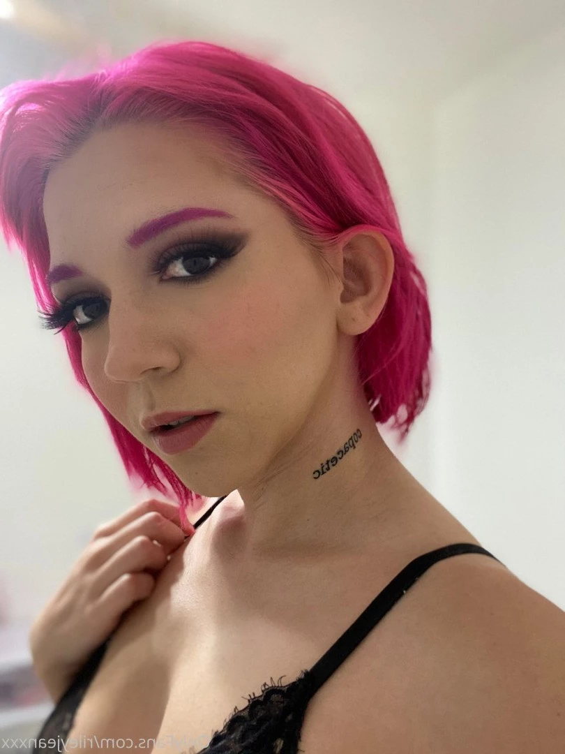 riley jean 🖤 [ rileyjeanxxx ] Onlyfans leaked photo 2023588 on Hotleaks.tv