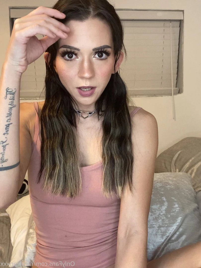 riley jean 🖤 [ rileyjeanxxx ] Onlyfans leaked photo 2023812 on Hotleaks.tv
