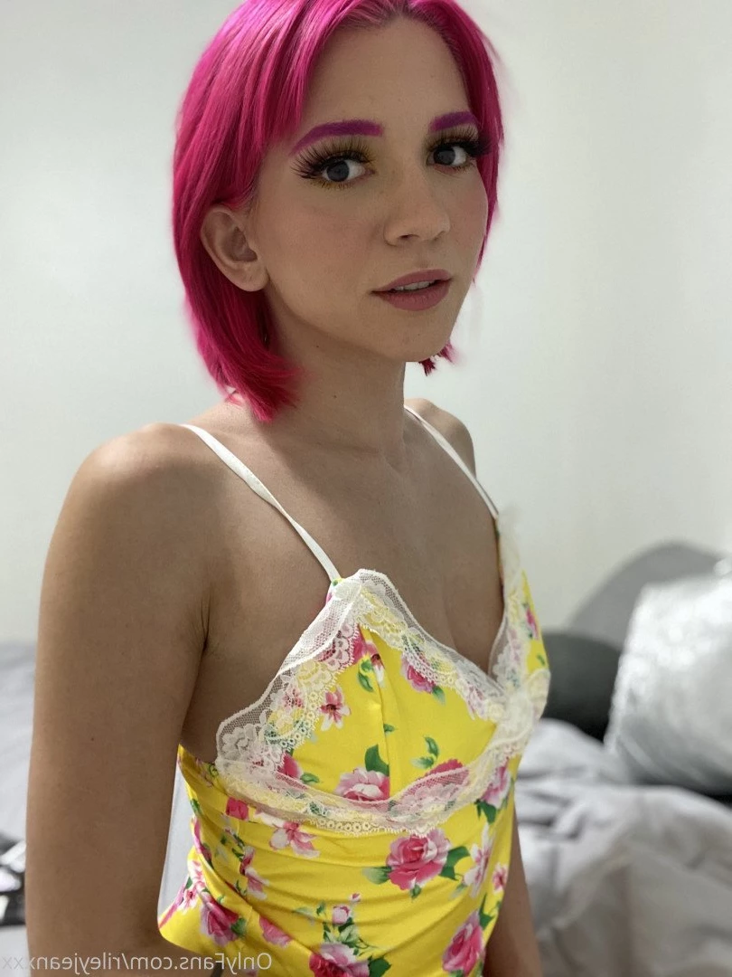 riley jean 🖤 [ rileyjeanxxx ] Onlyfans leaked photo 2023963 on Hotleaks.tv