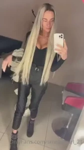 SmokyGirl21 [ smoky_girl_21 ] Onlyfans leaked video 18346090 on Hotleaks.tv