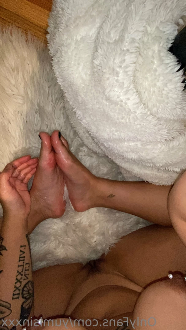 𖤐 𝖄𝖚𝖒𝖎 𝕾𝖎𝖓 𖤐 [ yumisinxxx ] Onlyfans leaked photo 11482592 on Hotleaks.tv