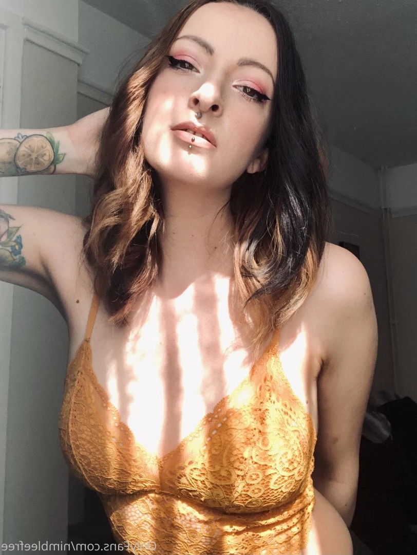 Bee Bailey 🌻 [ beebaileyfree ] Onlyfans leaked photo 1998064 on Hotleaks.tv