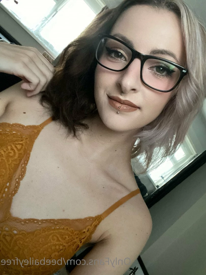 Bee Bailey 🌻 [ beebaileyfree ] Onlyfans leaked photo 1998117 on Hotleaks.tv