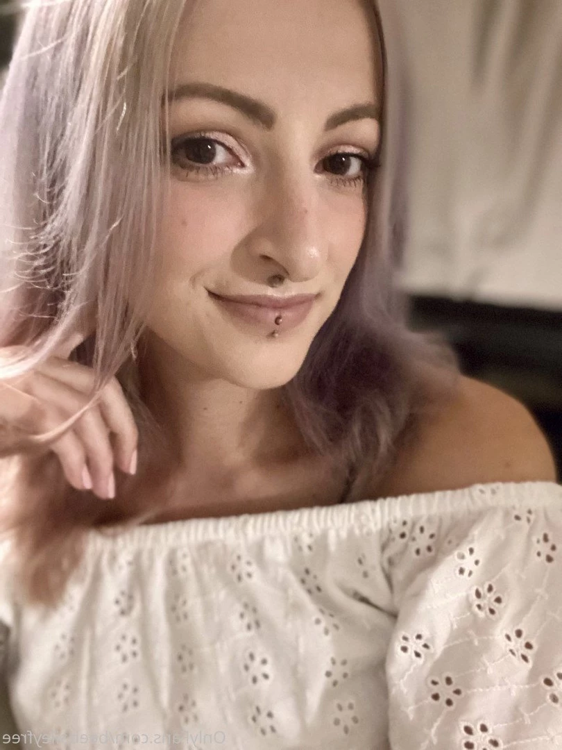 Bee Bailey 🌻 [ beebaileyfree ] Onlyfans leaked photo 1998168 on Hotleaks.tv