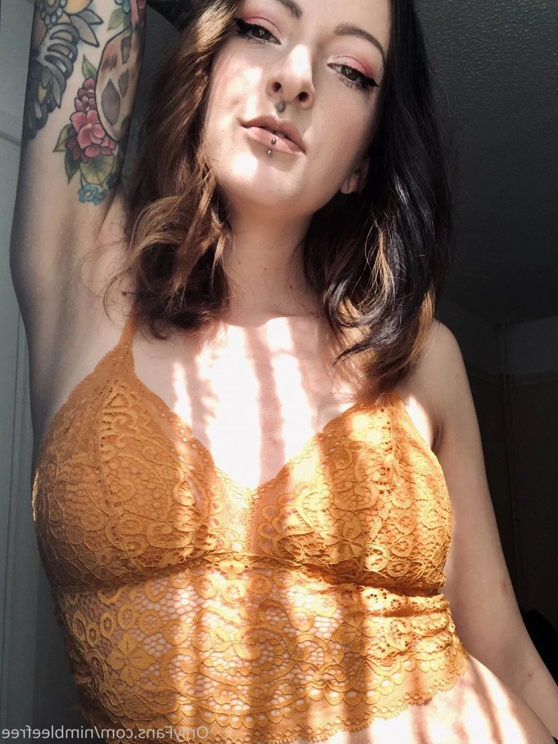Bee Bailey 🌻 [ beebaileyfree ] Onlyfans leaked photo 1998186 on Hotleaks.tv