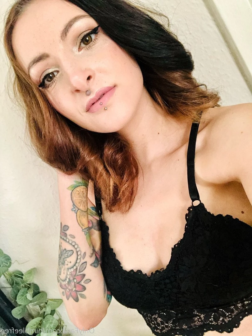 Bee Bailey 🌻 [ beebaileyfree ] Onlyfans leaked photo 1998188 on Hotleaks.tv