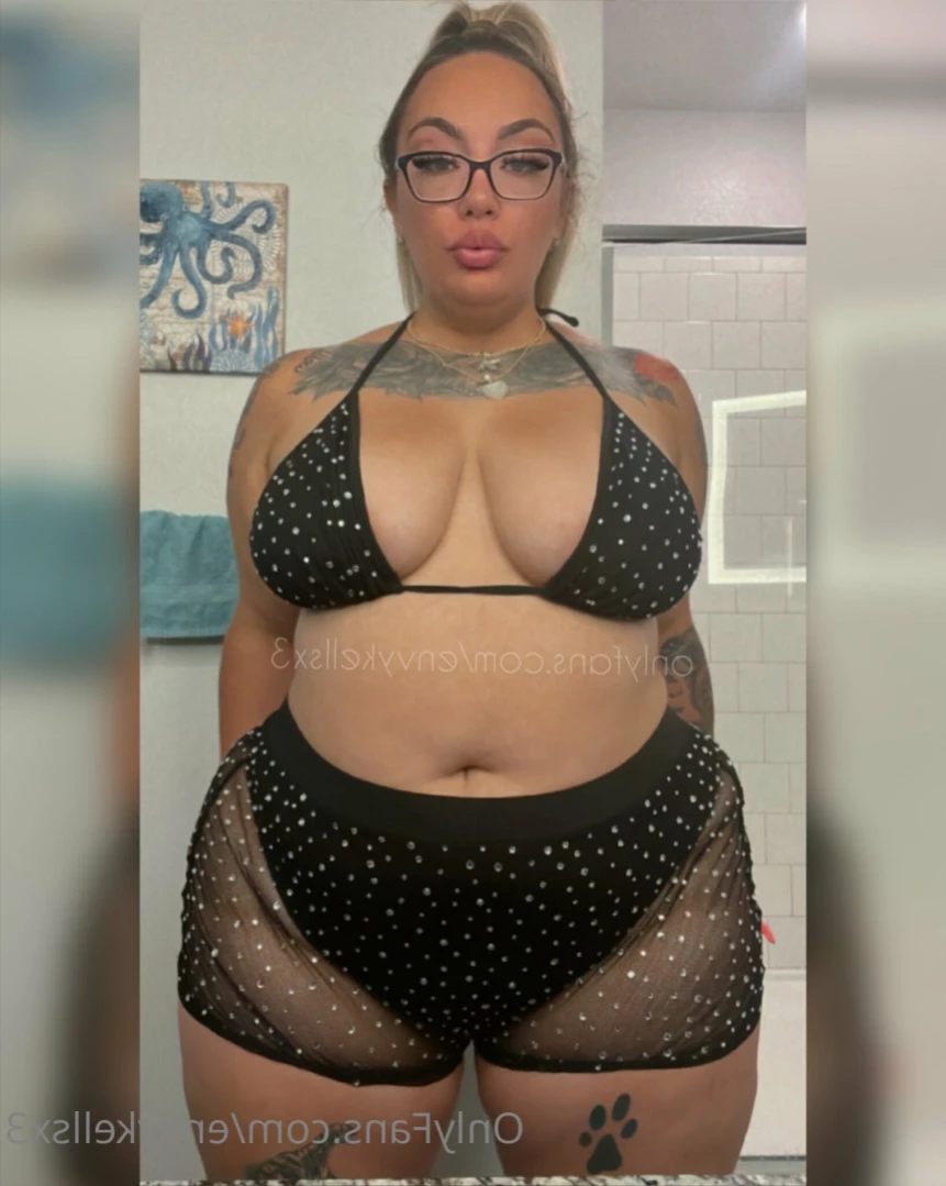 $𝟯 𝗖𝗨𝗠 𝗪𝗛𝗢𝗥𝗘👅 [ envykellsx3 ] Onlyfans leaked photo 12493776 on Hotleaks.tv