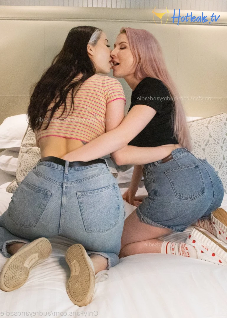 𝗔𝘂𝗱𝗿𝗲𝘆 &amp; 𝗦𝗮𝗱𝗶𝗲 🦋 𝗡𝗢 𝗣𝗣𝗩 [ audreyandsadie ] Onlyfans leaked photo 119717 on Hotleaks.tv