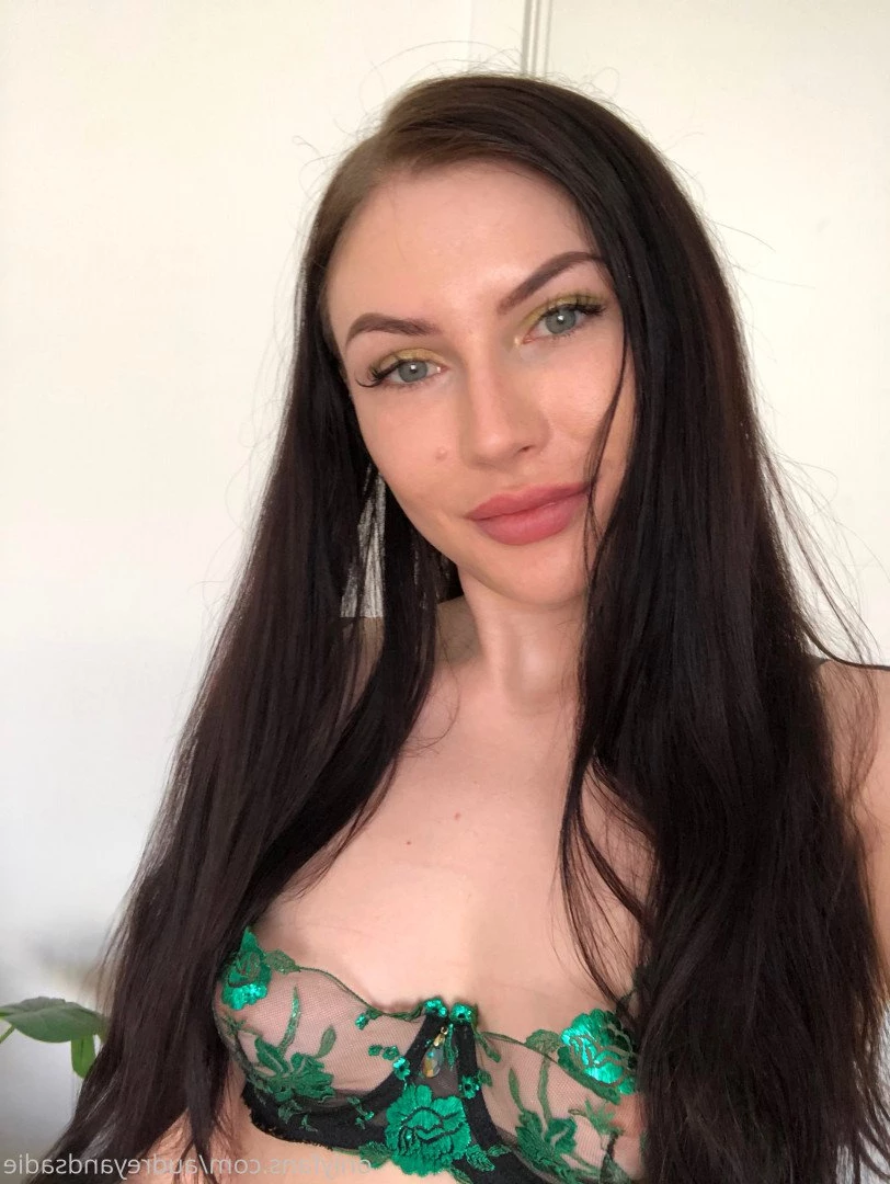 𝗔𝘂𝗱𝗿𝗲𝘆 &amp; 𝗦𝗮𝗱𝗶𝗲 🦋 𝗡𝗢 𝗣𝗣𝗩 [ audreyandsadie ] Onlyfans leaked photo 120389 on Hotleaks.tv
