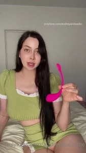 𝗔𝘂𝗱𝗿𝗲𝘆 &amp; 𝗦𝗮𝗱𝗶𝗲 🦋 𝗡𝗢 𝗣𝗣𝗩 [ audreyandsadie ] Onlyfans leaked video 4762041 on Hotleaks.tv