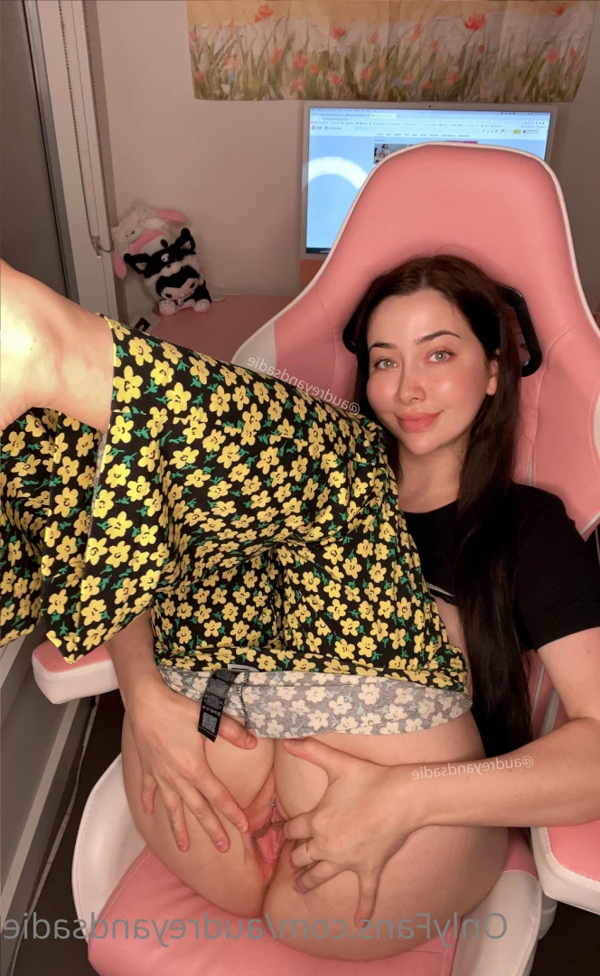 𝗔𝘂𝗱𝗿𝗲𝘆 &amp; 𝗦𝗮𝗱𝗶𝗲 🦋 𝗡𝗢 𝗣𝗣𝗩 [ audreyandsadie ] Onlyfans leaked photo 6357710 on Hotleaks.tv