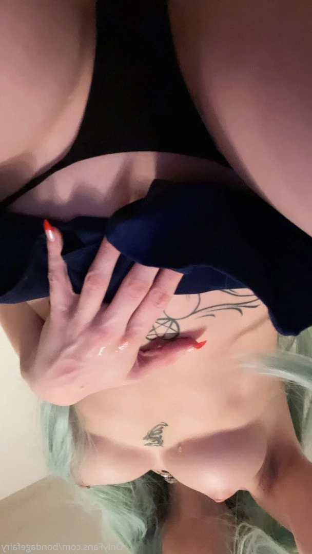 tia [ b00b1e ] Onlyfans leaked photo 2465406 on Hotleaks.tv