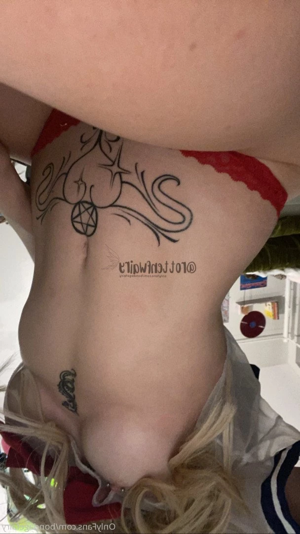 tia [ b00b1e ] Onlyfans leaked photo 2467505 on Hotleaks.tv