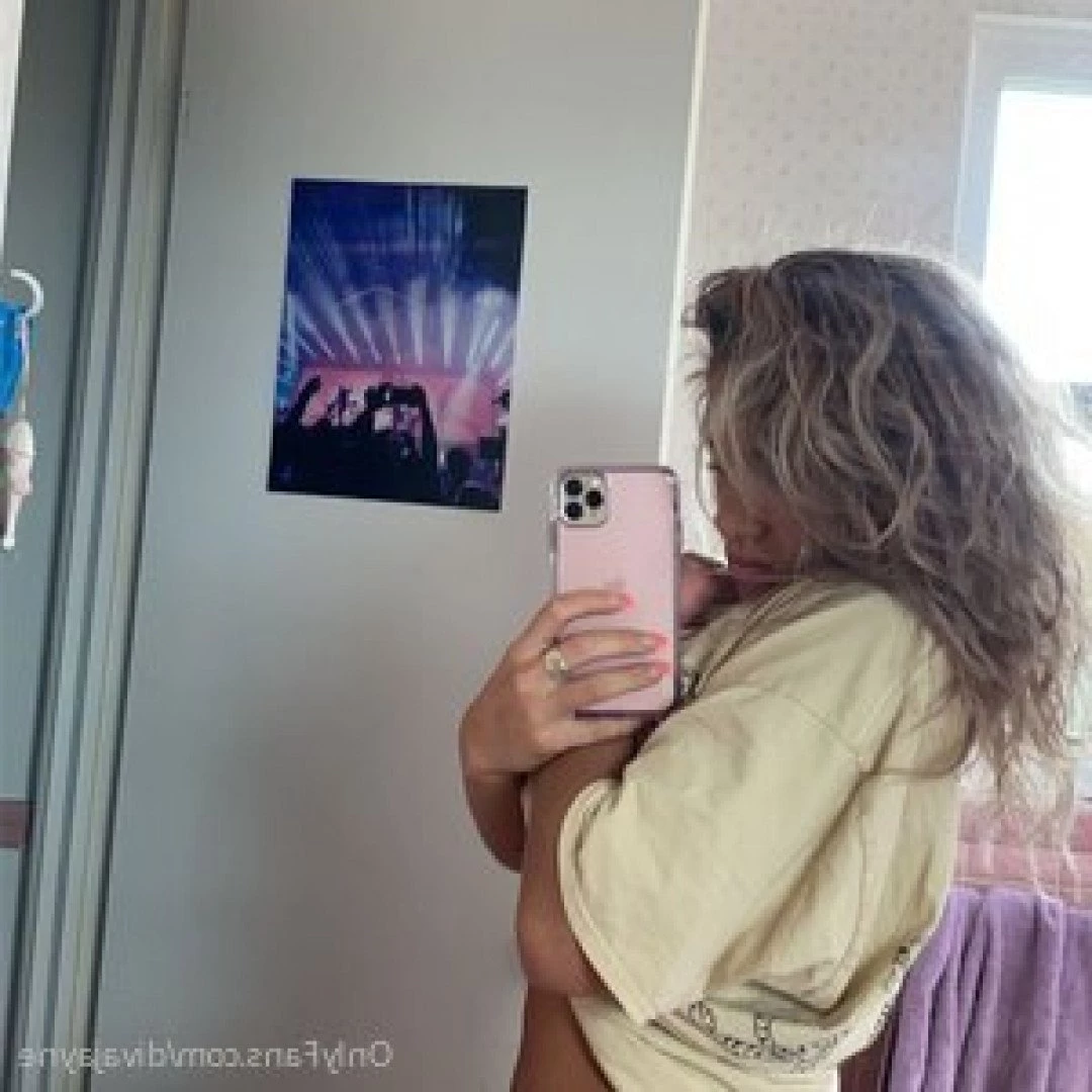𝕐𝕠𝕦'𝕣𝕖 𝕟𝕖𝕨 𝕗𝕒𝕧𝕠𝕣𝕚𝕥𝕖 (𝕋𝕠𝕡.𝟙%)💝 [ babyjayne ] Onlyfans leaked photo 144532 on Hotleaks.tv