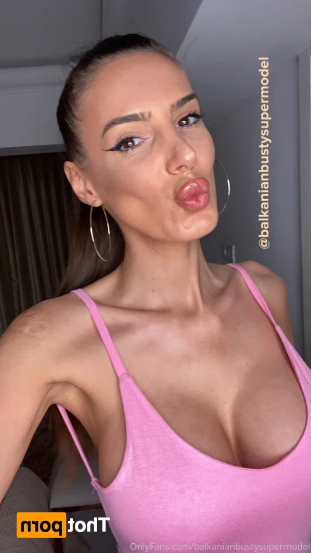 balkanianbustysupermodel Onlyfans leaked photo 12697494 on Hotleaks.tv