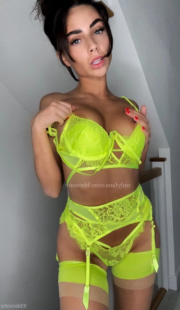 BRONTË [ bbrontte ] Onlyfans leaked photo 162228 on Hotleaks.tv