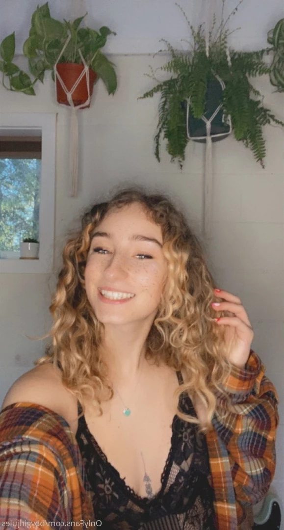 Jules [ bbygirljules ] Onlyfans leaked photo 163840 on Hotleaks.tv
