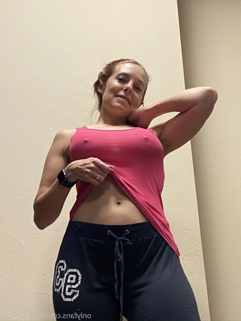 HotWifeInOk [ bcflyers2016 ] Onlyfans leaked photo 11923180 on Hotleaks.tv