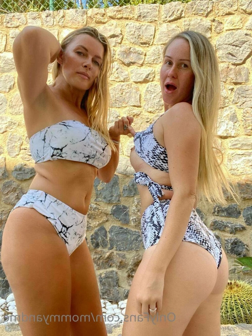 Real mom , daughter and stepmom 💕 [ mommyandme ] Onlyfans leaked photo 2462727 on Hotleaks.tv