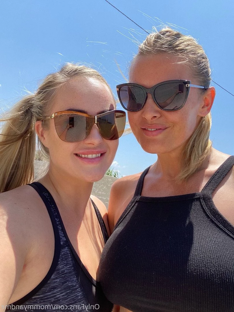 Real mom , daughter and stepmom 💕 [ mommyandme ] Onlyfans leaked photo 2494283 on Hotleaks.tv