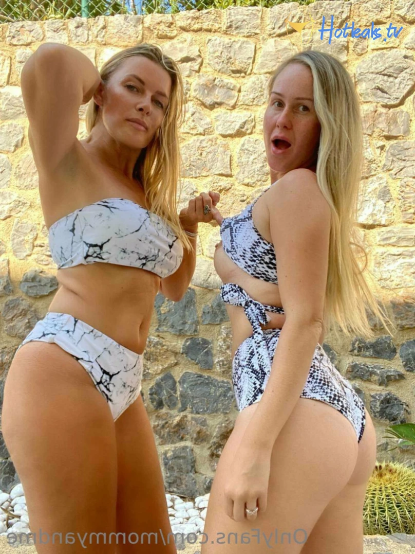 Real mom , daughter and stepmom 💕 [ mommyandme ] Onlyfans leaked photo 13247084 on Hotleaks.tv