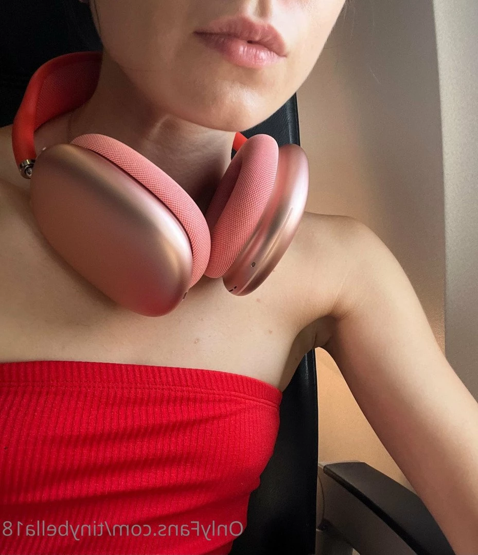 Bella 🍒🍑💦 [ tinybella18 ] Onlyfans leaked photo 2396199 on Hotleaks.tv