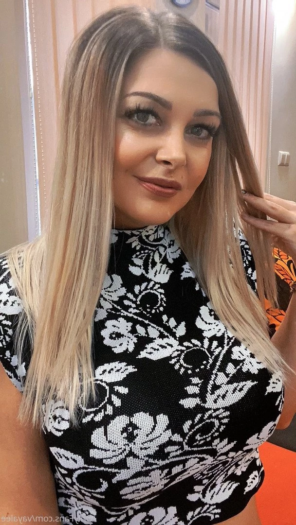 𝐁𝐔𝐒𝐓𝐘 𝐁𝐋𝐎𝐍𝐃𝐄 𝐌𝐎𝐌𝐌𝐘 [ vaya_jade ] Onlyfans leaked photo 2398204 on Hotleaks.tv