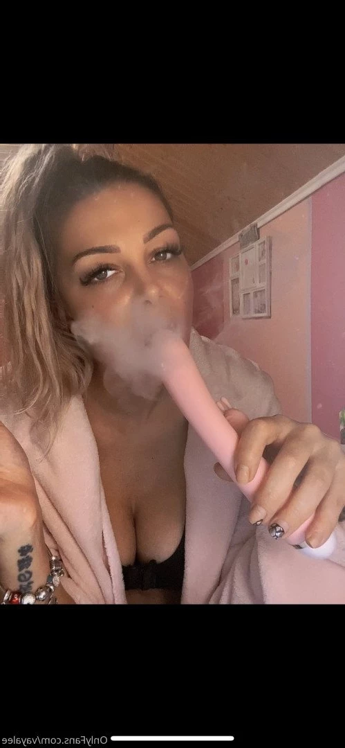 𝐁𝐔𝐒𝐓𝐘 𝐁𝐋𝐎𝐍𝐃𝐄 𝐌𝐎𝐌𝐌𝐘 [ vaya_jade ] Onlyfans leaked photo 2400571 on Hotleaks.tv