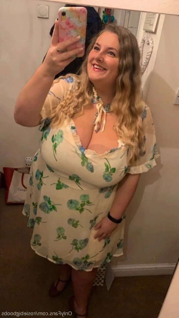 English Rose [ rosiebigboobs ] Onlyfans leaked photo 2439158 on Hotleaks.tv