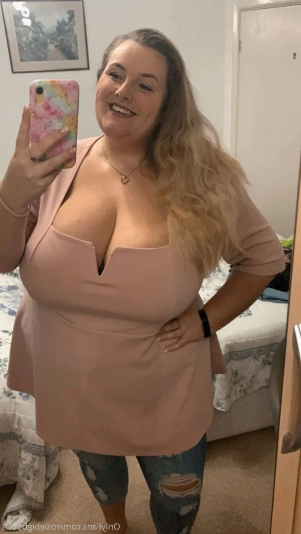 English Rose [ rosiebigboobs ] Onlyfans leaked photo 2441367 on Hotleaks.tv