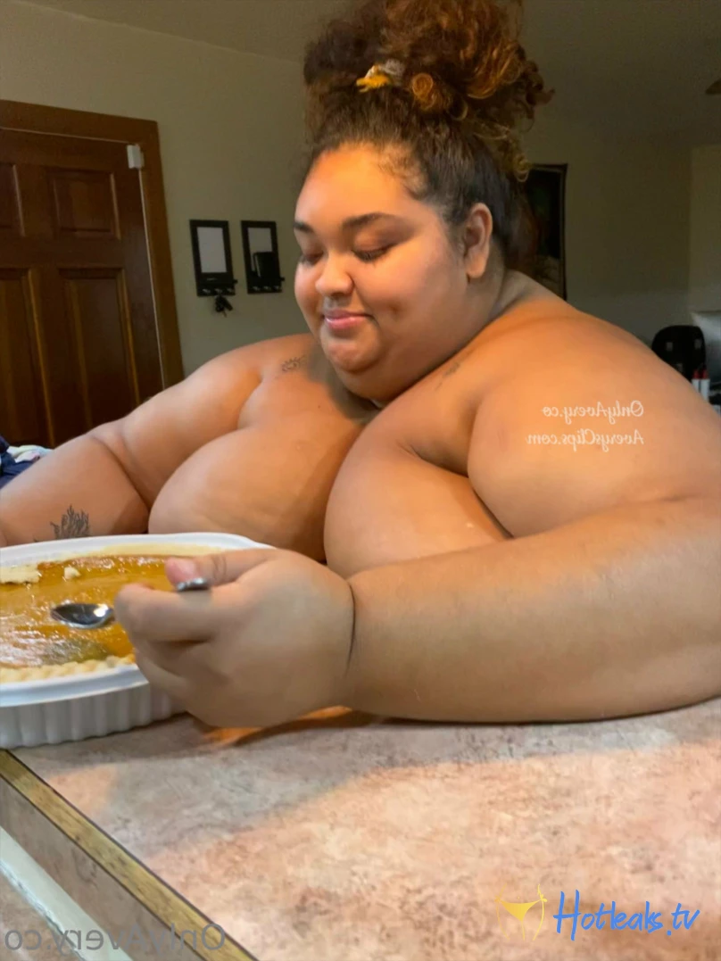 Avery Ssbbw [ averyssbbw ] Onlyfans leaked photo 14420171 on Hotleaks.tv