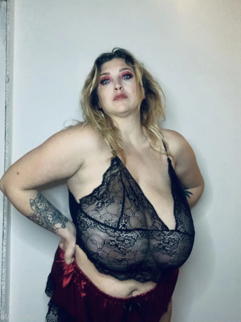 cambriacurves Onlyfans leaked photo 10997128 on Hotleaks.tv