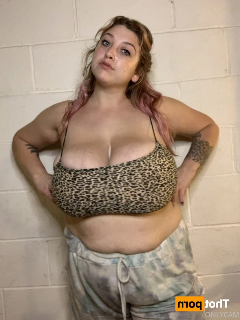 cambriacurves Onlyfans leaked photo 11790209 on Hotleaks.tv