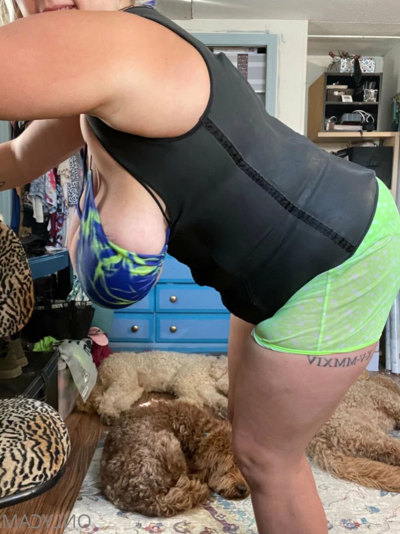 cambriacurves Onlyfans leaked photo 12623679 on Hotleaks.tv