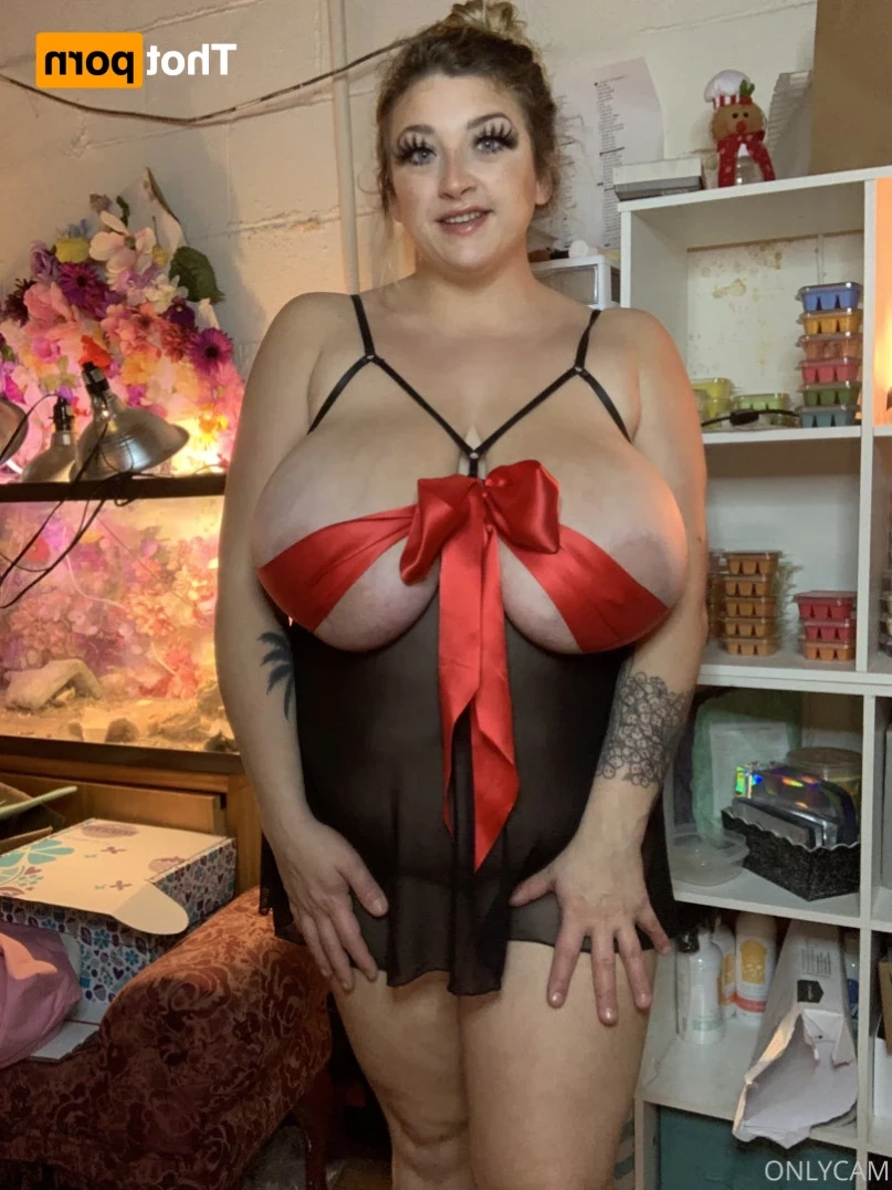 cambriacurves Onlyfans leaked photo 13071798 on Hotleaks.tv