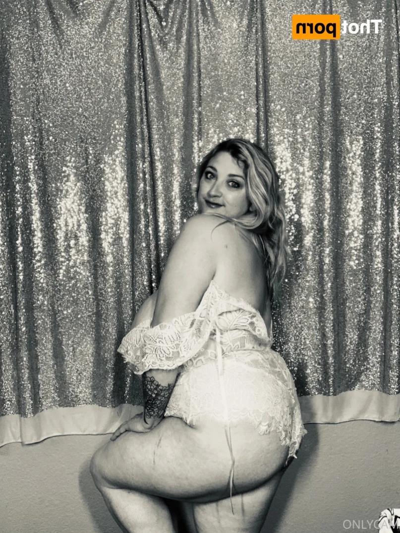cambriacurves Onlyfans leaked photo 13831701 on Hotleaks.tv