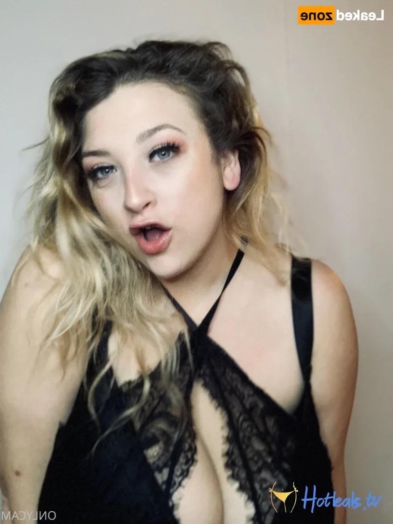 cambriacurves Onlyfans leaked photo 13833725 on Hotleaks.tv