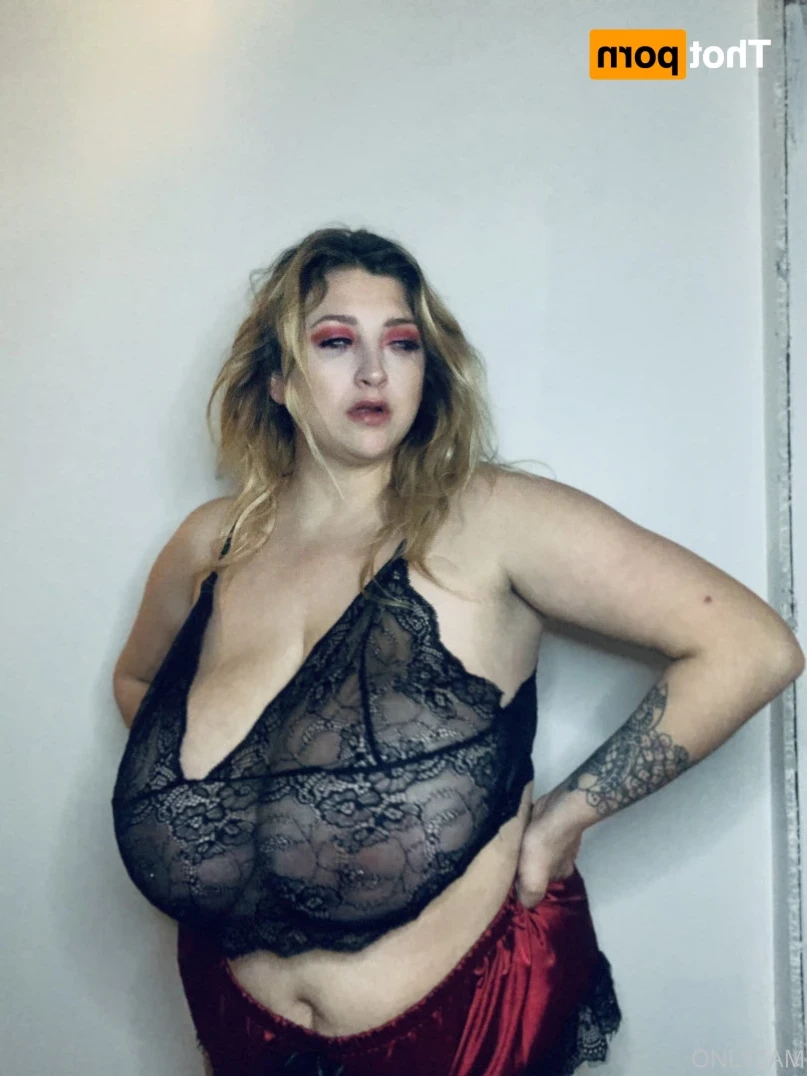 cambriacurves Onlyfans leaked photo 14067617 on Hotleaks.tv