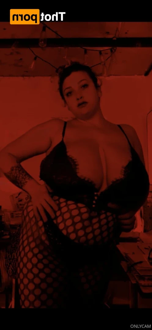 cambriacurves Onlyfans leaked photo 15922107 on Hotleaks.tv