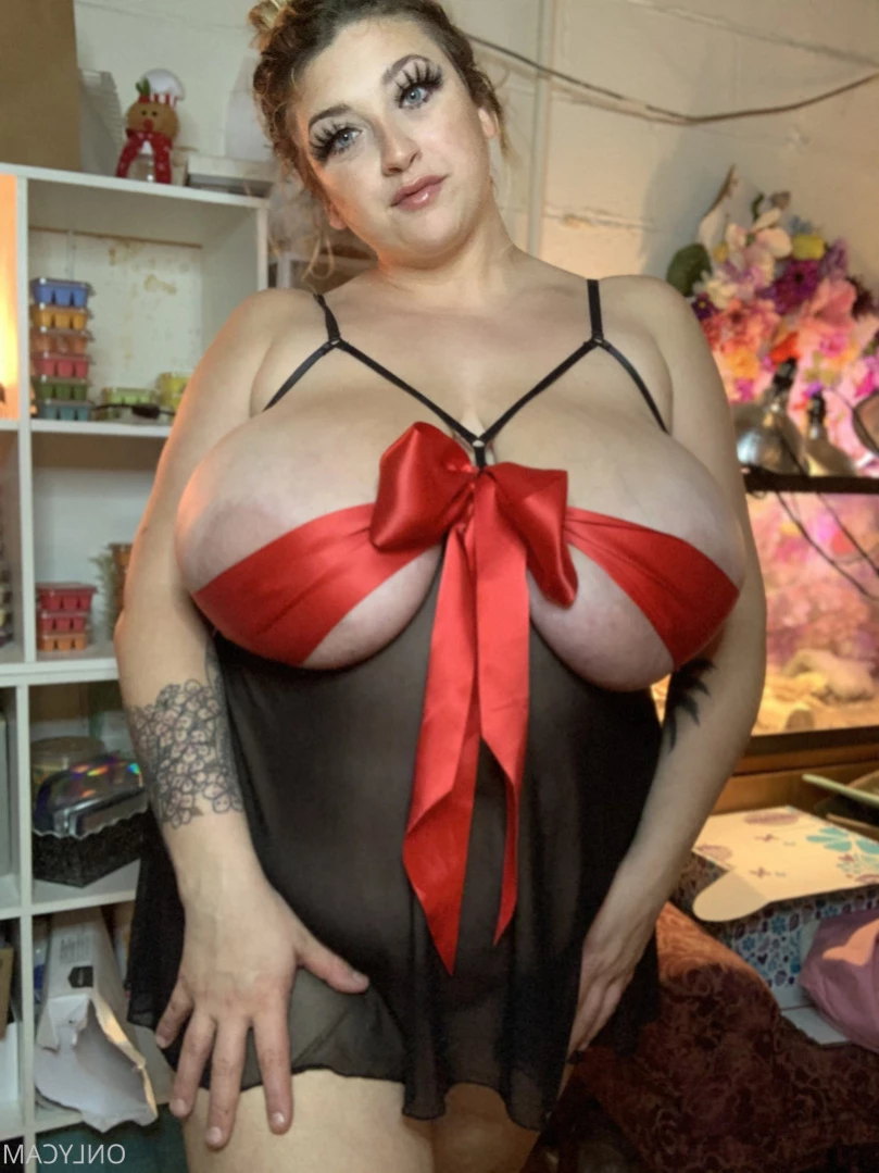 cambriacurves Onlyfans leaked photo 15940891 on Hotleaks.tv