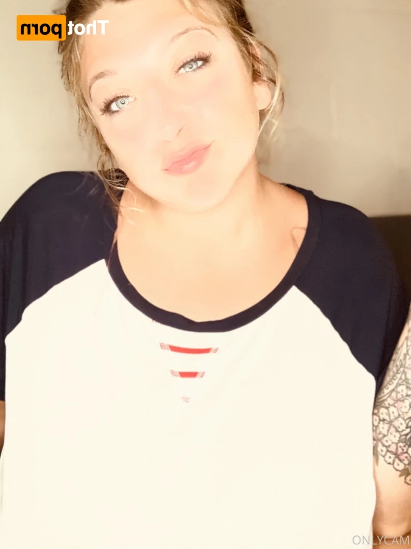 cambriacurves Onlyfans leaked photo 15941876 on Hotleaks.tv