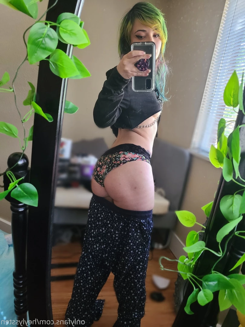 Lyssy ♡ [ heylyssten ] Onlyfans leaked photo 6659454 on Hotleaks.tv