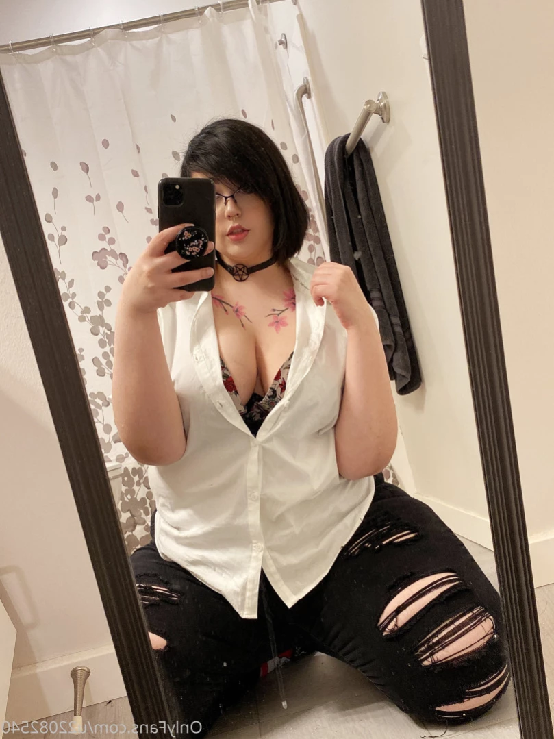 satanpanties666 Onlyfans leaked photo 13494384 on Hotleaks.tv