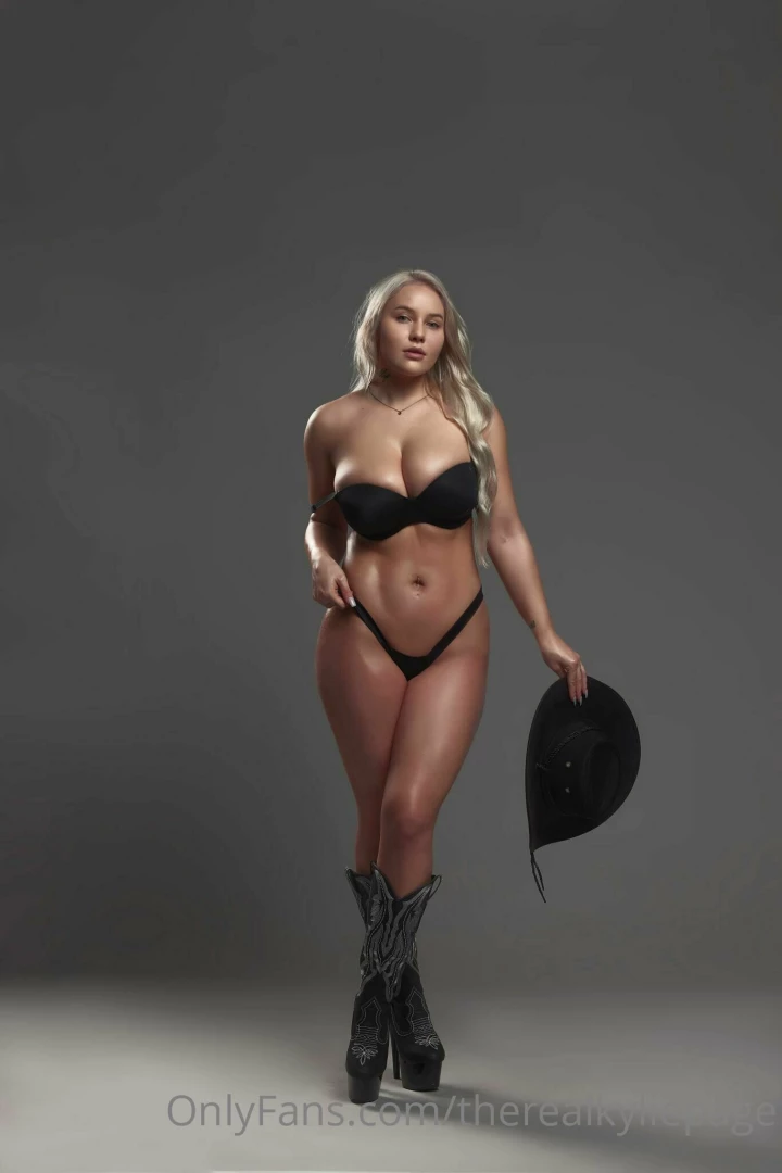 Kylie Page [ therealkyliepage ] Onlyfans leaked photo 18471271 on Hotleaks.tv