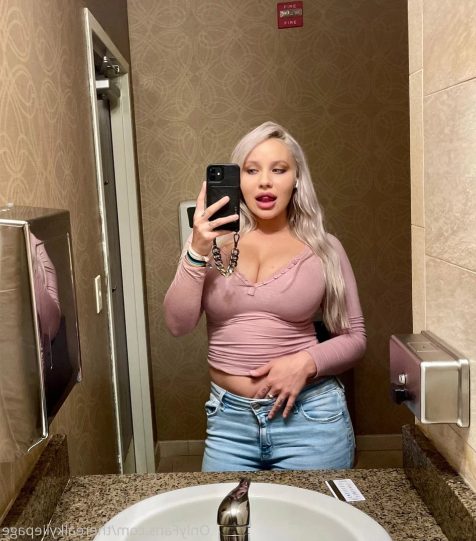 Kylie Page [ therealkyliepage ] Onlyfans leaked photo 15540979 on Hotleaks.tv