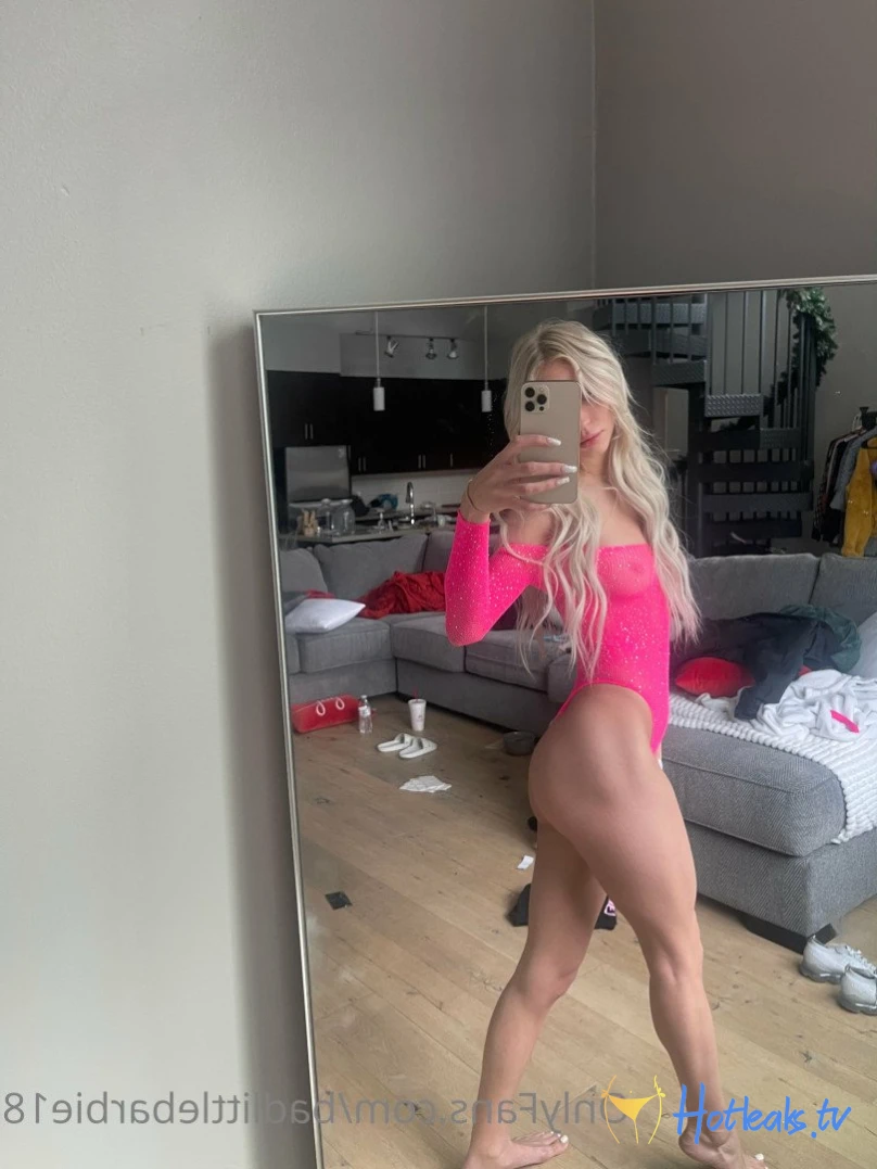 𝓑𝓪𝓻𝓫𝓲𝓮 [ badlittlebarbie18 ] Onlyfans leaked photo 3691193 on Hotleaks.tv